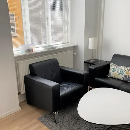 Charming 2-Bedroom Apartment In The Heart Of Copenhagen *